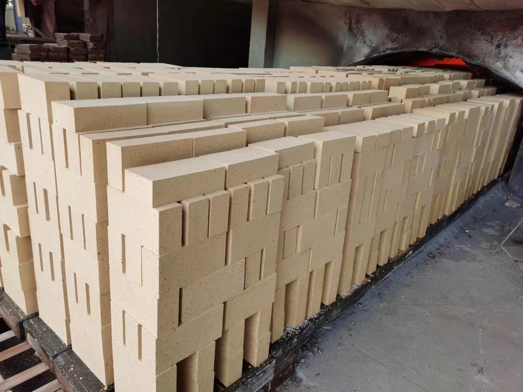 Đồ gạch lửa gốm có độ bền cao chống tháo rời Đồ gốm lửa nhôm cao cho lớp lót lò