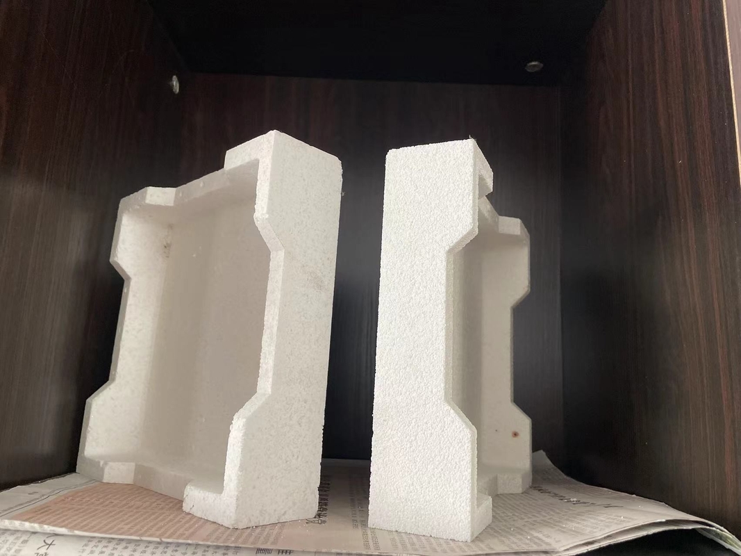 Độ tinh khiết cao hình trụ hình nón Al2O3 gốm Corundum Alumina Crucible cho phòng thí nghiệm Crucible để nóng chảy