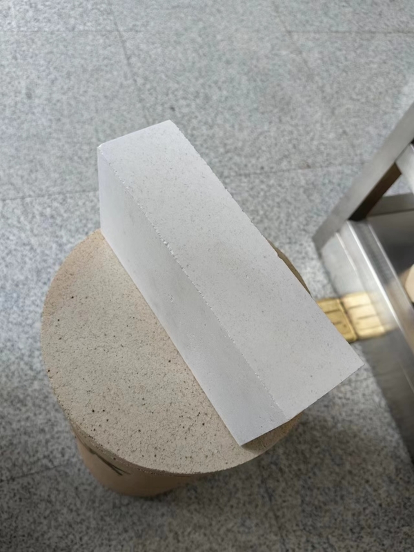 Đồ gạch mullite K23 K26 Jm 23 Jm 26 Đồ gạch cách nhiệt Đồ gạch lửa trọng lượng nhẹ Cho lò