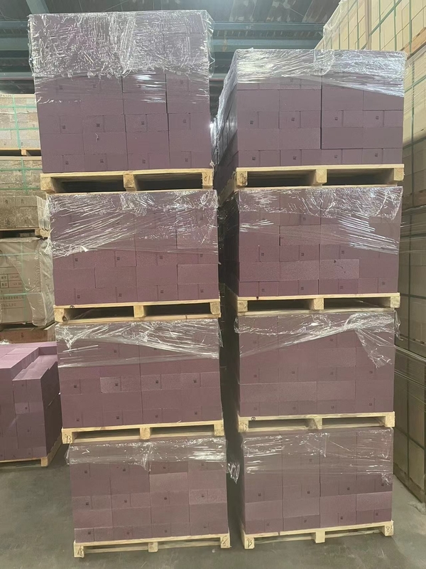 Đồ gạch lửa cao có độ chống sốc nhiệt tốt và mật độ khối lượng lớn 3,3-3,8g/cm3