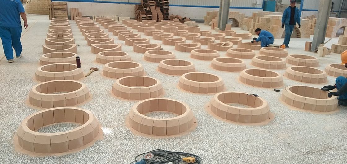 Tỷ lệ gia nhiệt tuyến tính thấp Gạch tiêu chuẩn Alumina cao LZ75 Được sử dụng rộng rãi cho bếp lò nóng
